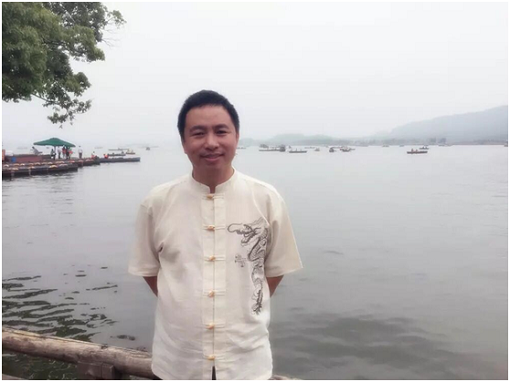 ��������˳�Ƹ�����չ����г���ܳ���